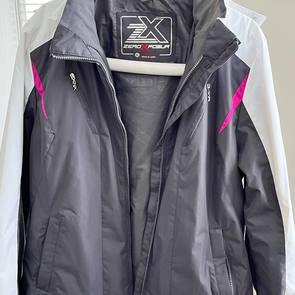 ZEROXPOSUR NWOT AUTHENTIC WOMEN’S WEATHER SYSTEM DETACHABLE HOOD JACKET - Picture 12 of 17